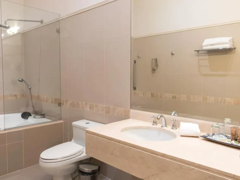 Bañera de Hidromasaje LP Los Portales Hotel Piura
