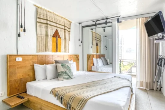 Cama romántica estilo bohemio Miraflores Apartments