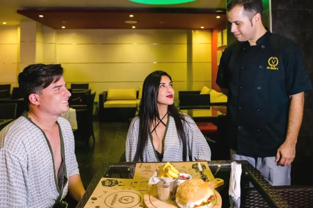 Cena Privada en el restaurante Verona Hotel Baños Turcos Lima