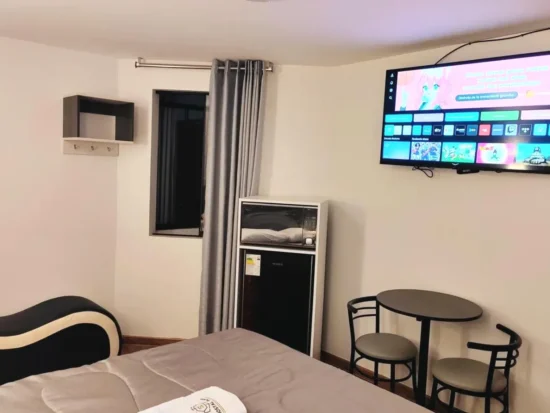 Cuarto con Cama y TV Hostal Soffi Chorrillos Lima