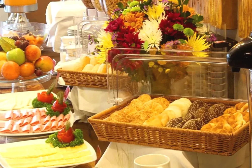 Desayuno Buffet El Polo Hotel & Suites Surco