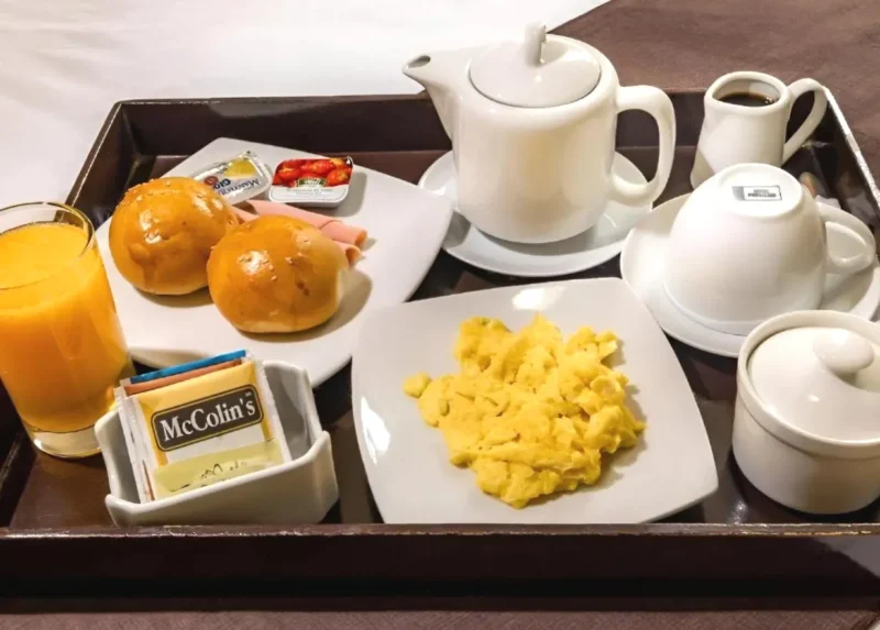 Desayuno del Dom Hotel Piura