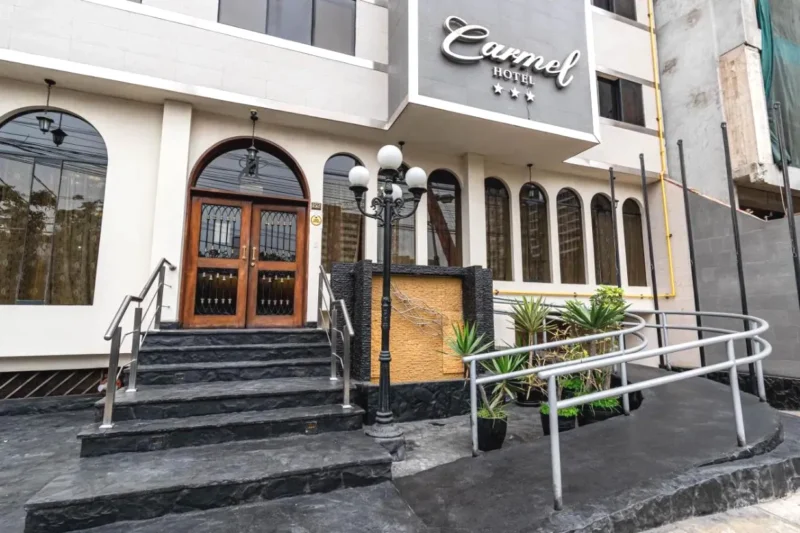 Exterior del Hotel Carmel Miraflores Lima
