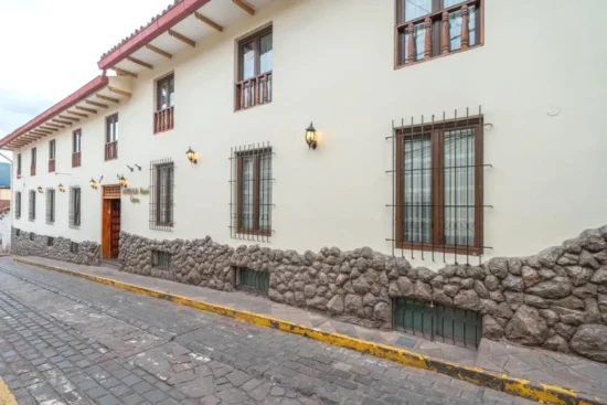 Exterior del Taypikala Hotel Cusco