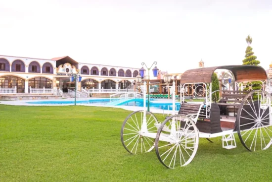 Exterior y entorno del Macacona Hacienda Hotel Ica