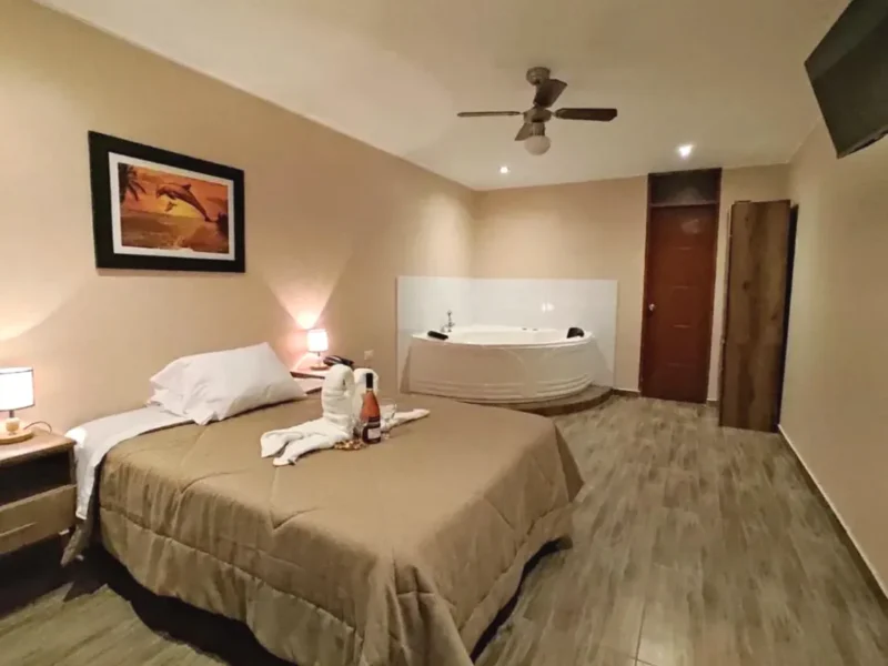 Habitación con Jacuzzi Hotel La Colina Ica