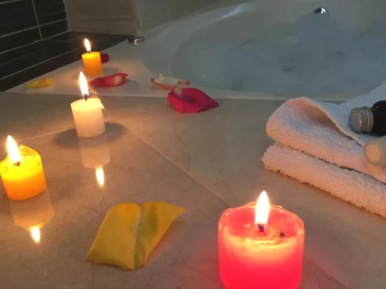 Habitación romántica con hidromasaje Suites El Parque Los Olivos
