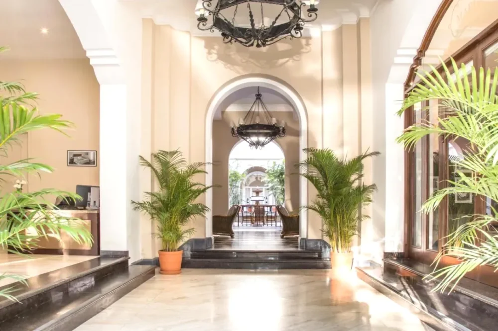 Interior del LP Los Portales Hotel Piura