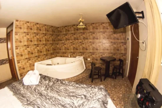 Jacuzzi de la Habitación Doble Sillary Hostal Boutique Arequipa