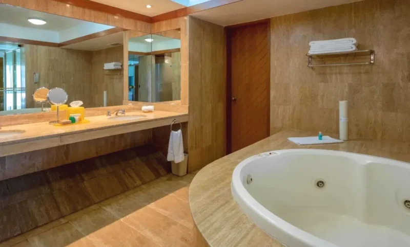 Jacuzzi Privado de la Suite Executive Sonesta Hotel El Olivar San Isidro