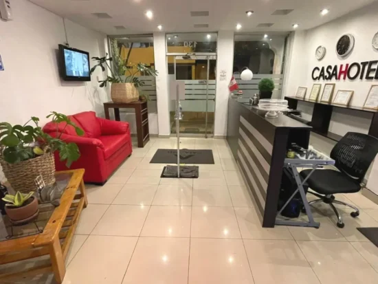 Recepción del CasaHotel Jockey Plaza Mall