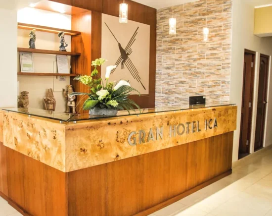 Recepción del Gran Hotel Ica