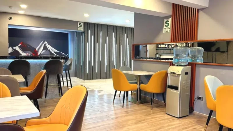 Restaurante Serenzza Hotel La Victoria Lima