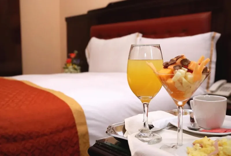 Servicio de Desayuno en la Habitación Hotel Princesa Lince
