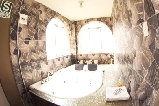 Sillary Hostal Boutique Arequipa con Jacuzzi en la Habitación