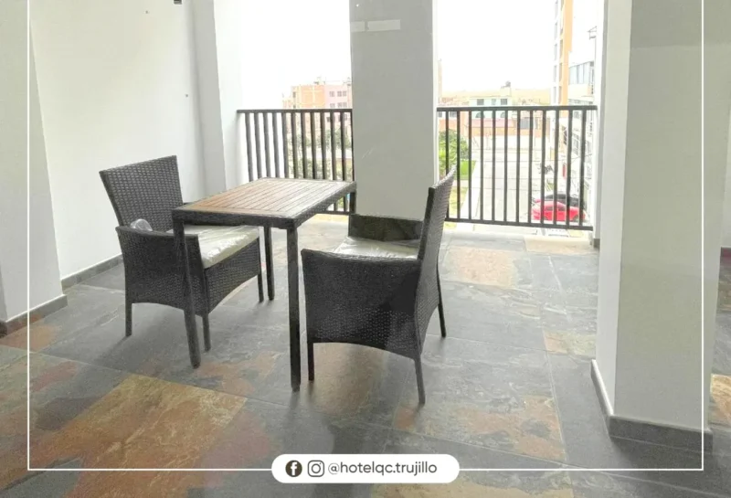 Terraza de la suite Hotel QC Trujillo