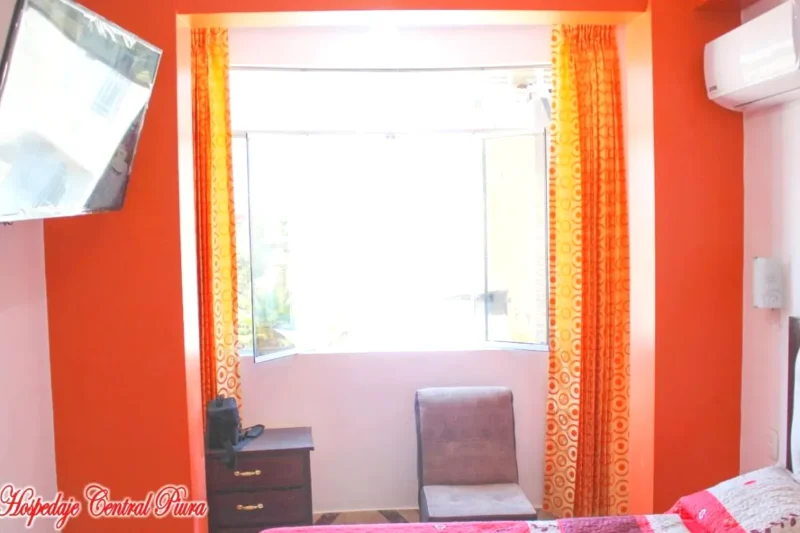 Ventana con vistas Hospedaje Central Piura